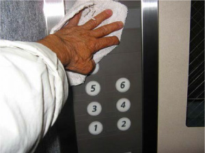 バブルウォーターPRO使用例　エレベーターボタン
